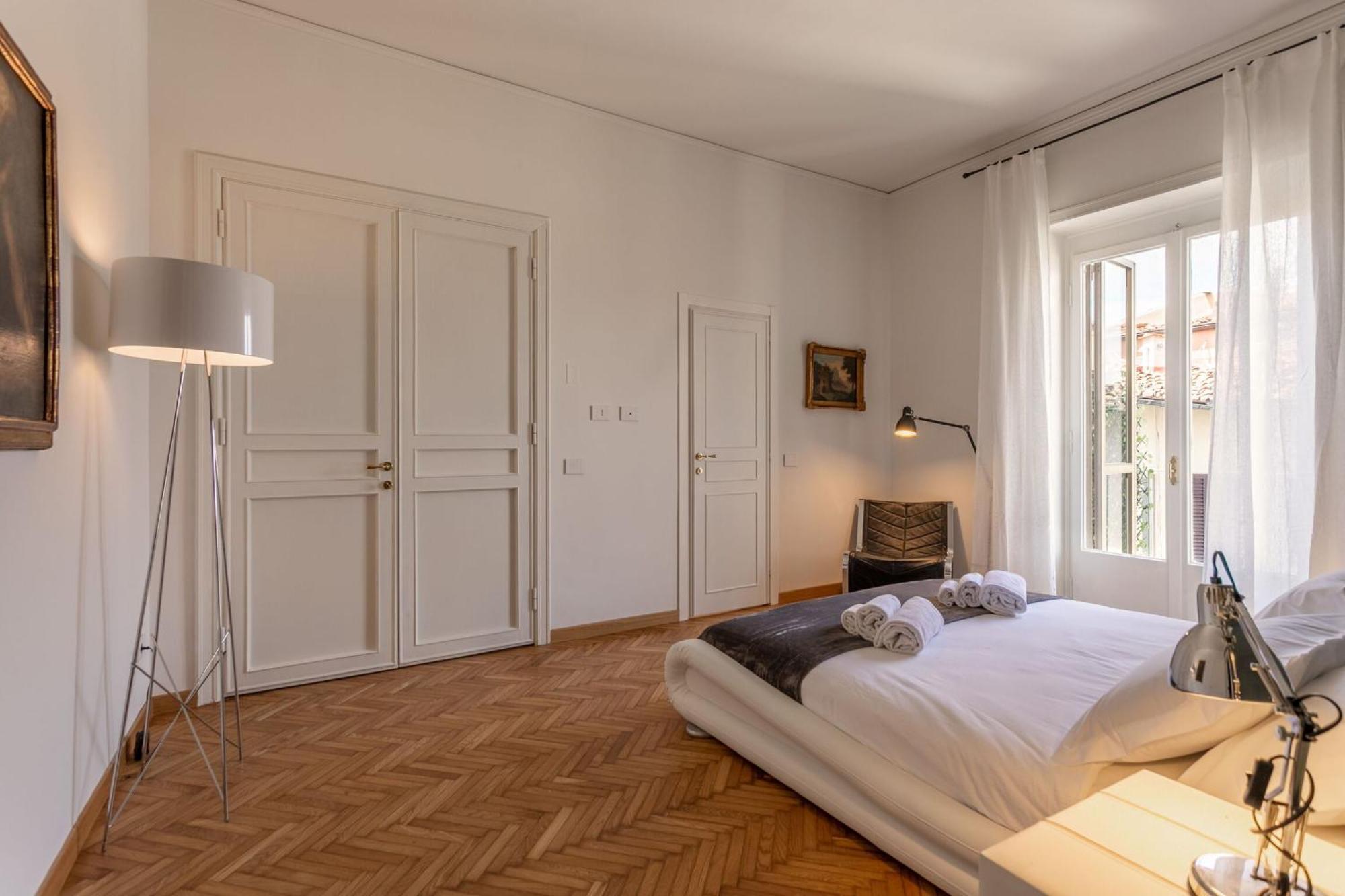 Appartamento Vespucci 60 Luxury Apt With Garage And Balcony