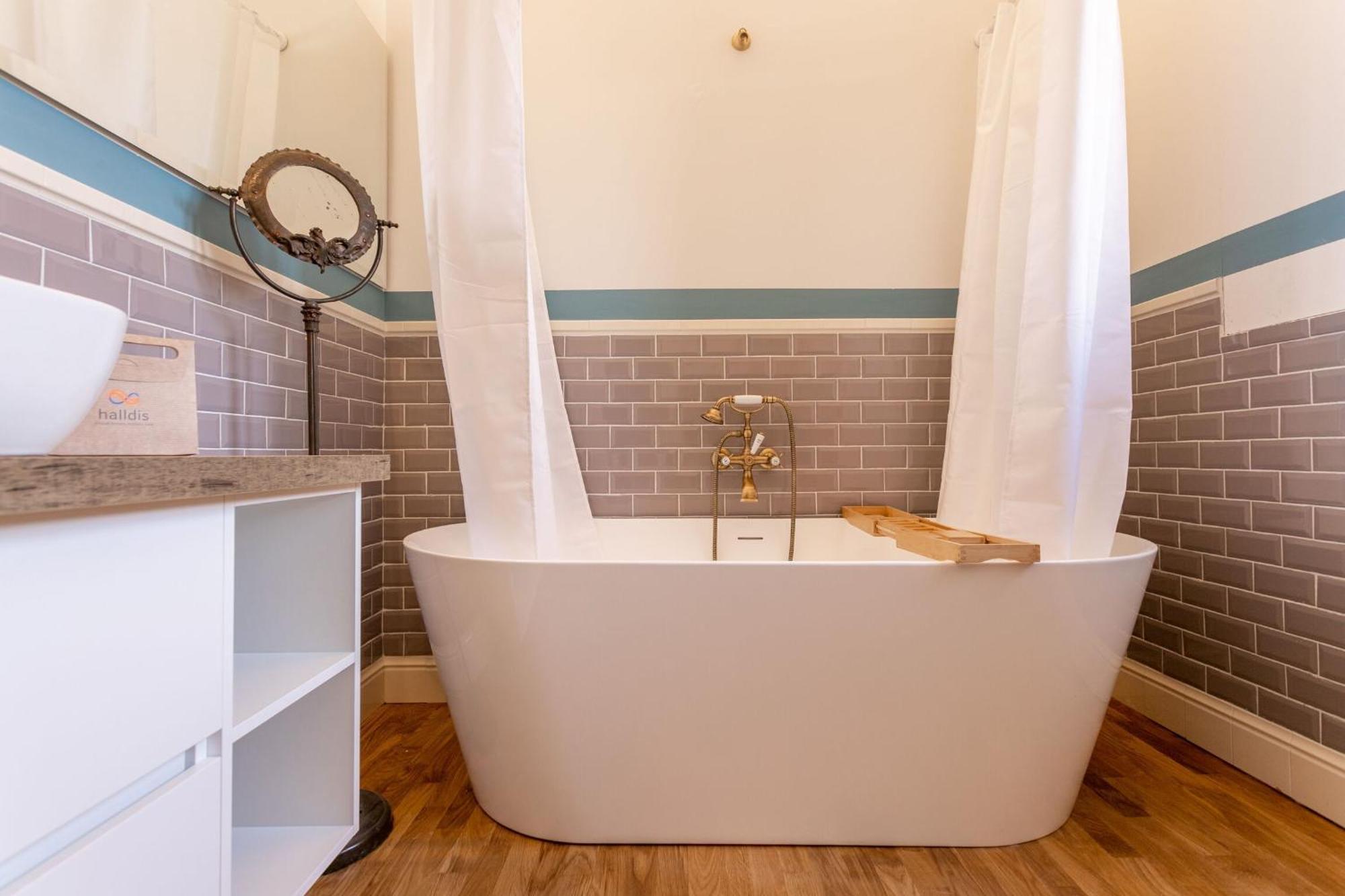 Vespucci 60 Luxury Apt With Garage And Balcony Appartamento Firenze