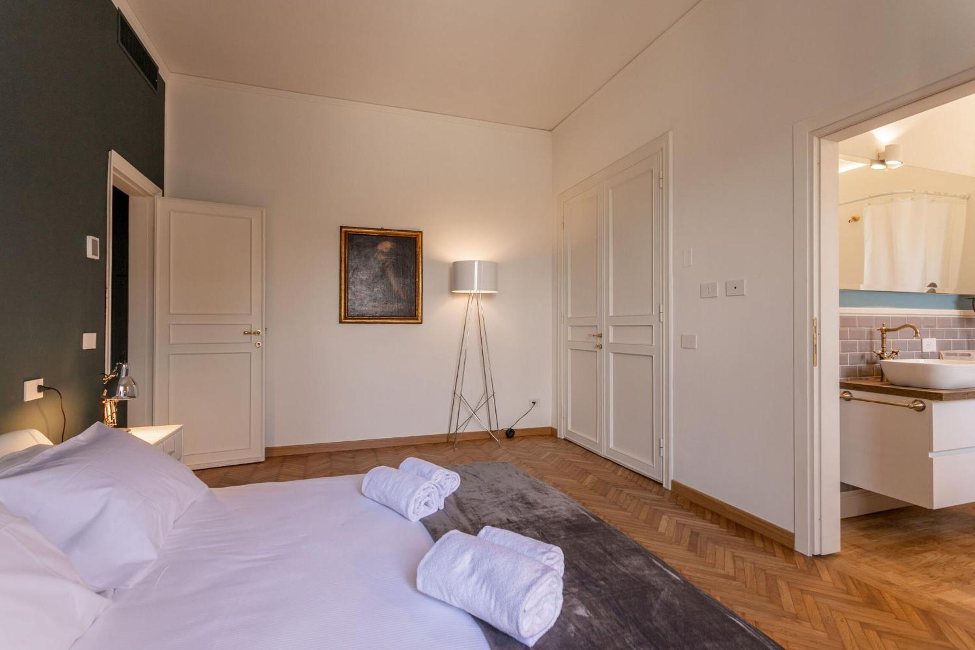 Vespucci 60 Luxury Apt With Garage And Balcony Firenze