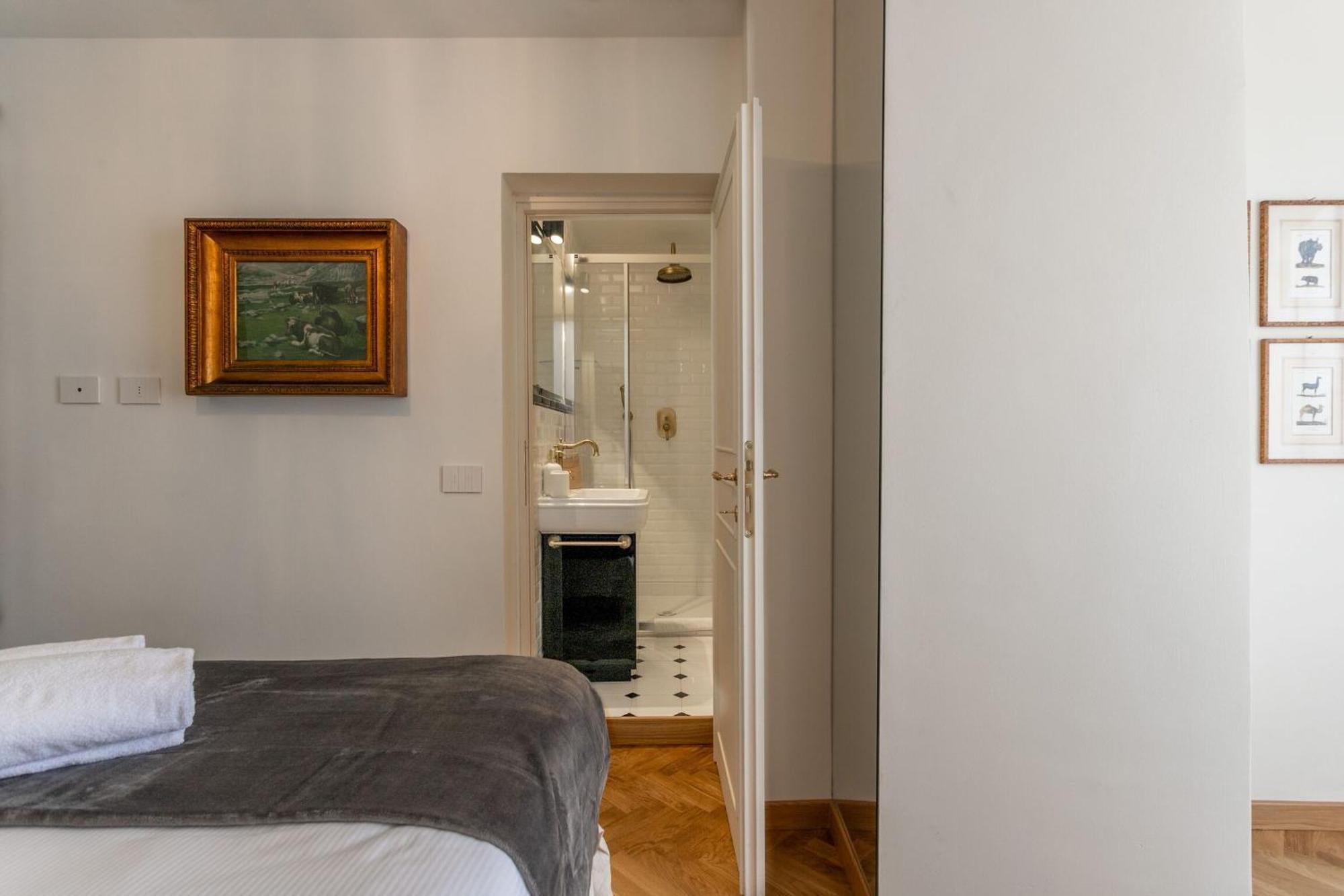 Appartamento Vespucci 60 Luxury Apt With Garage And Balcony *
